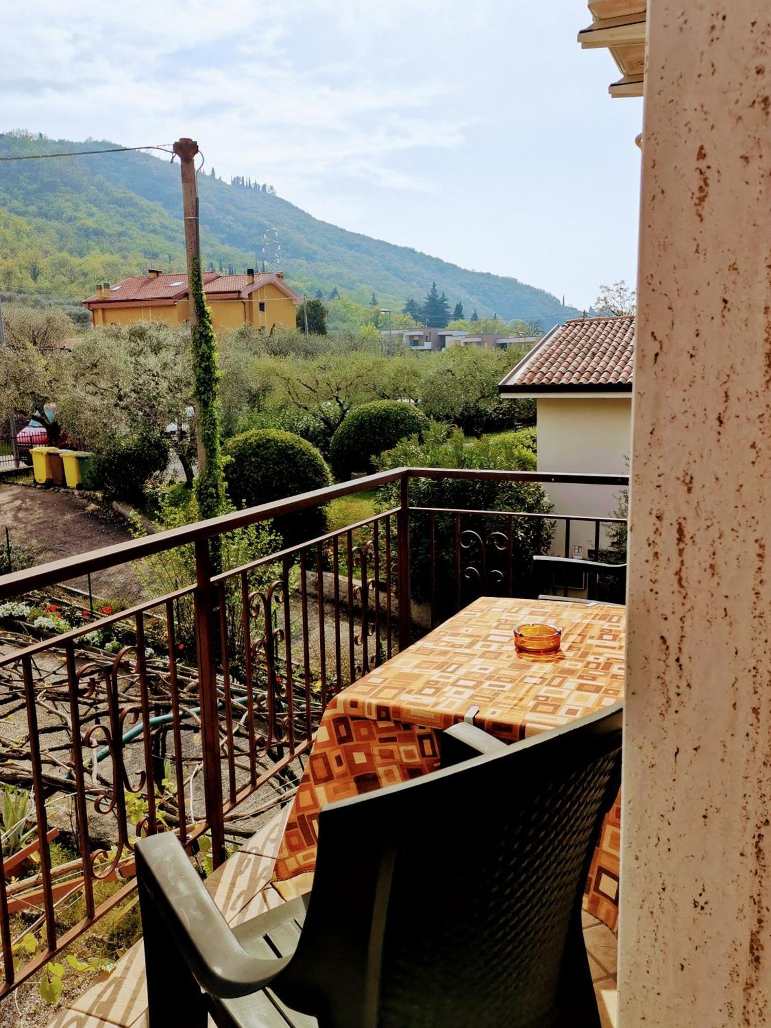 Ristorante Le Rasole Hotell Garda  Eksteriør bilde