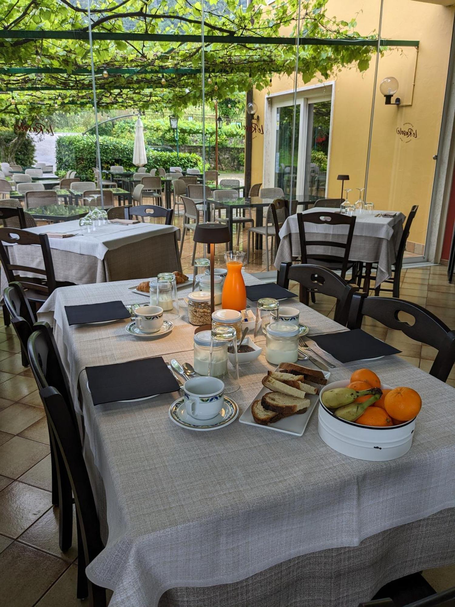 Ristorante Le Rasole Hotell Garda  Eksteriør bilde